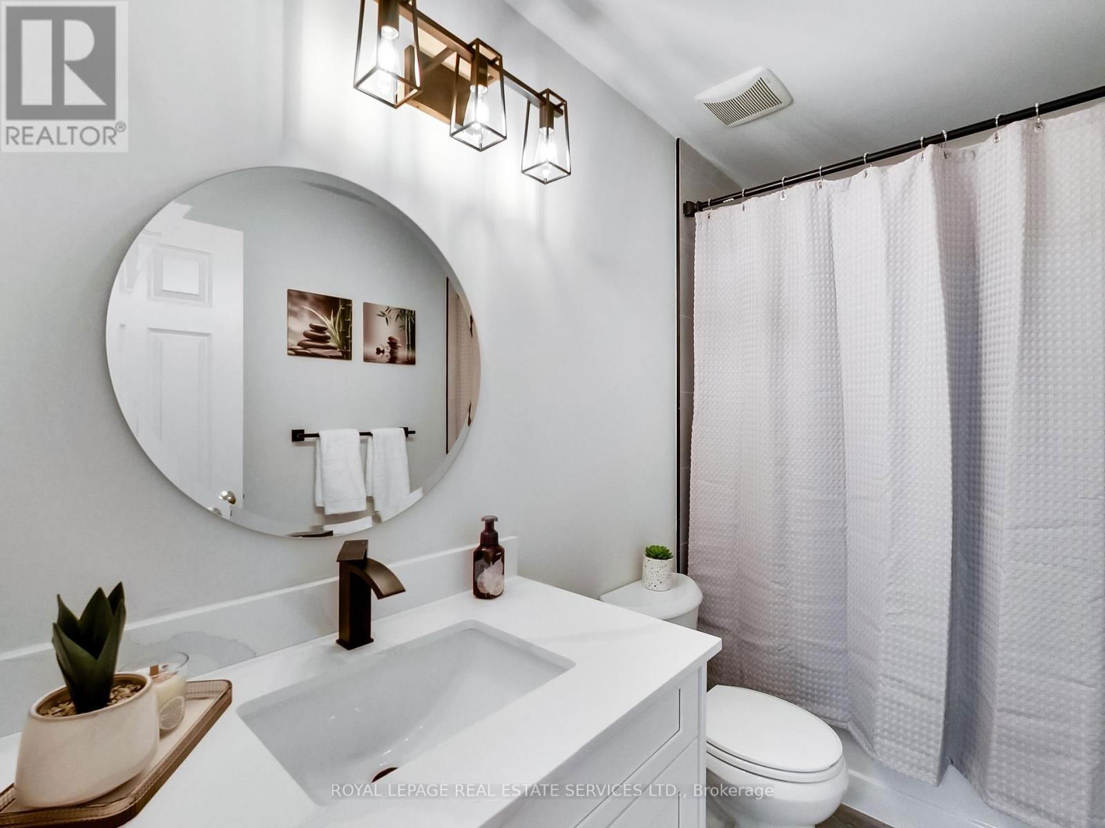 5 - 1008 FALGARWOOD DRIVE Image 33