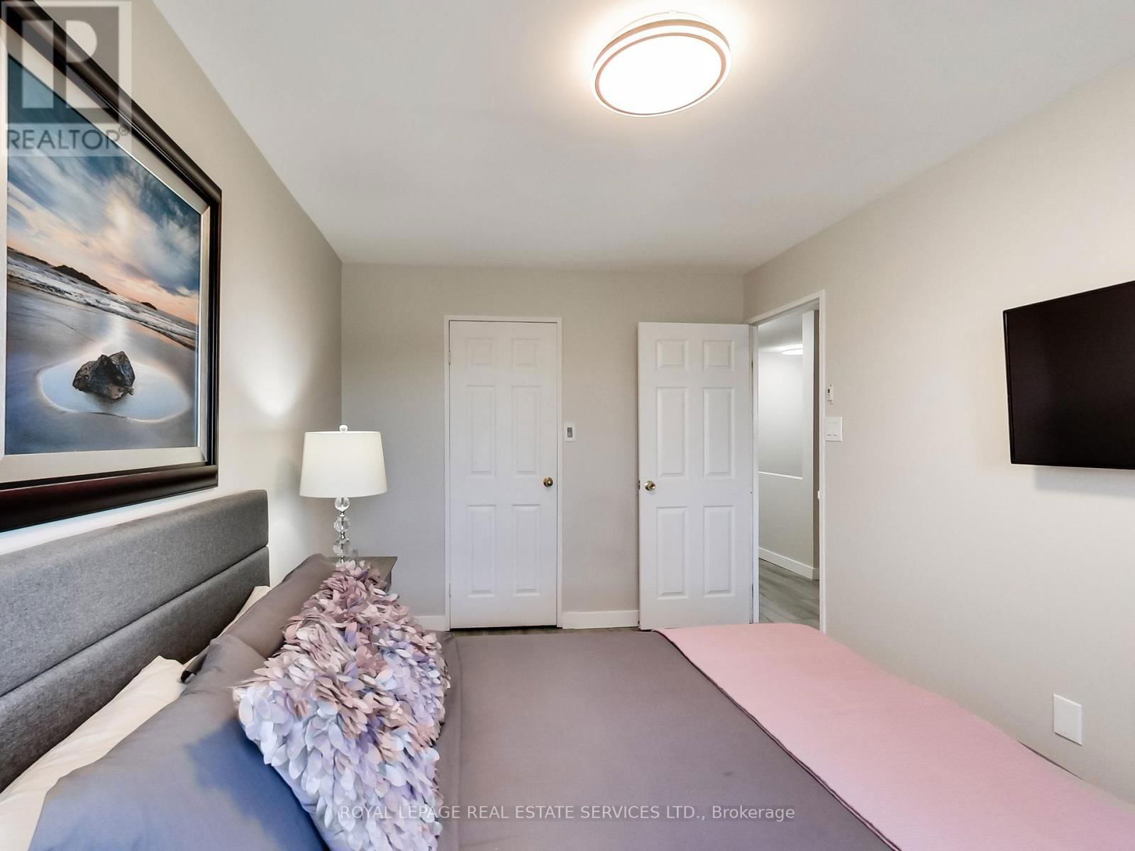 5 - 1008 FALGARWOOD DRIVE Image 36