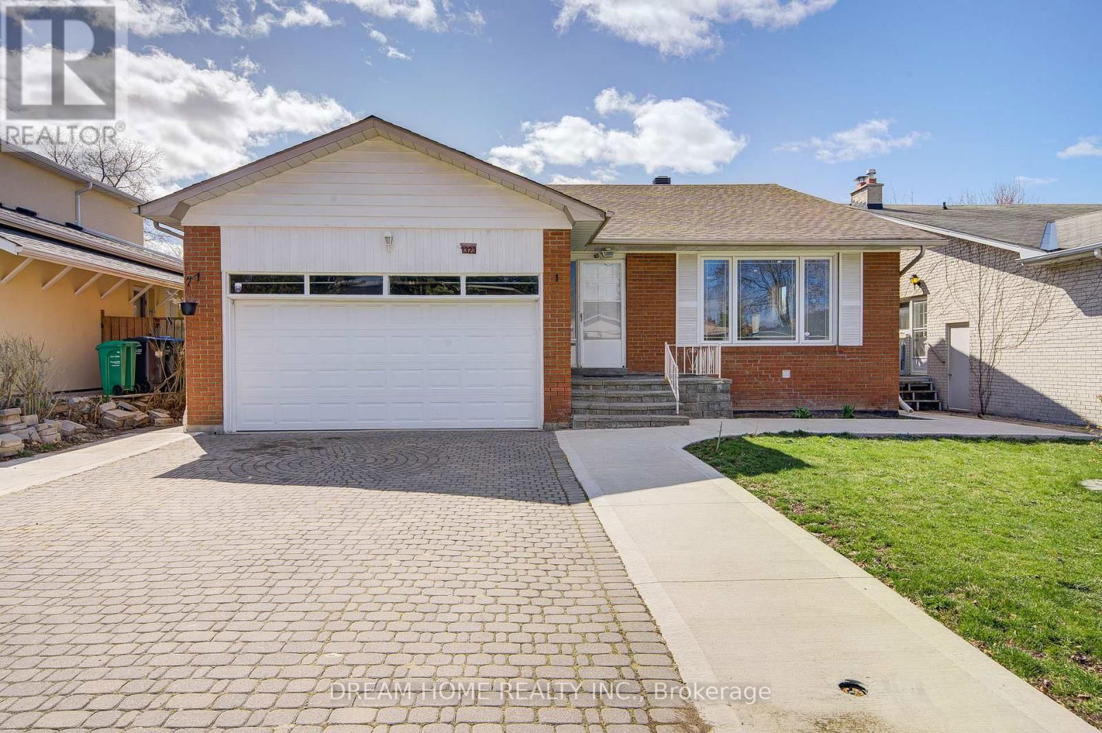 1323 SHAMIR CRESCENT Image 1