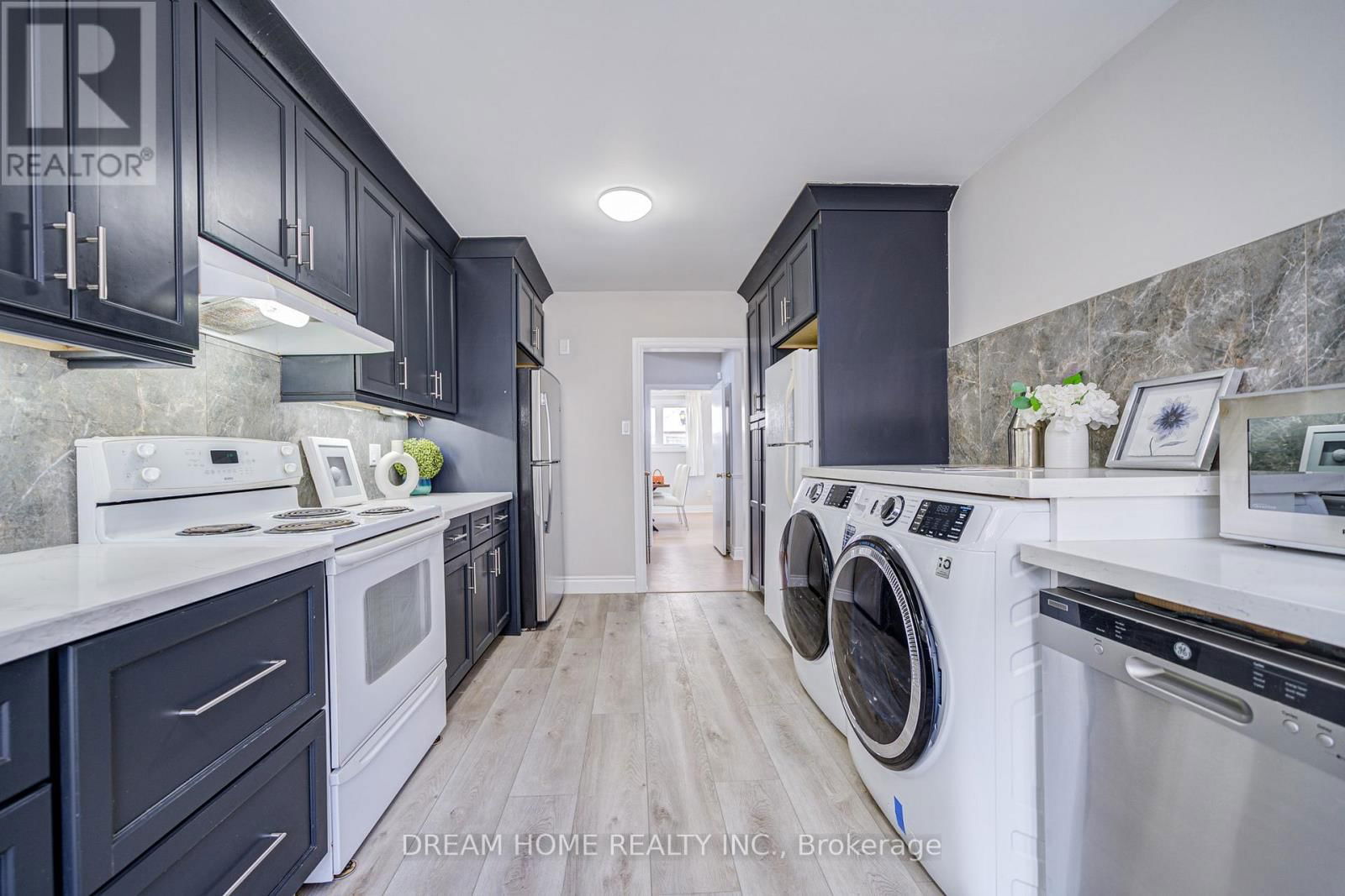 1323 SHAMIR CRESCENT Image 14