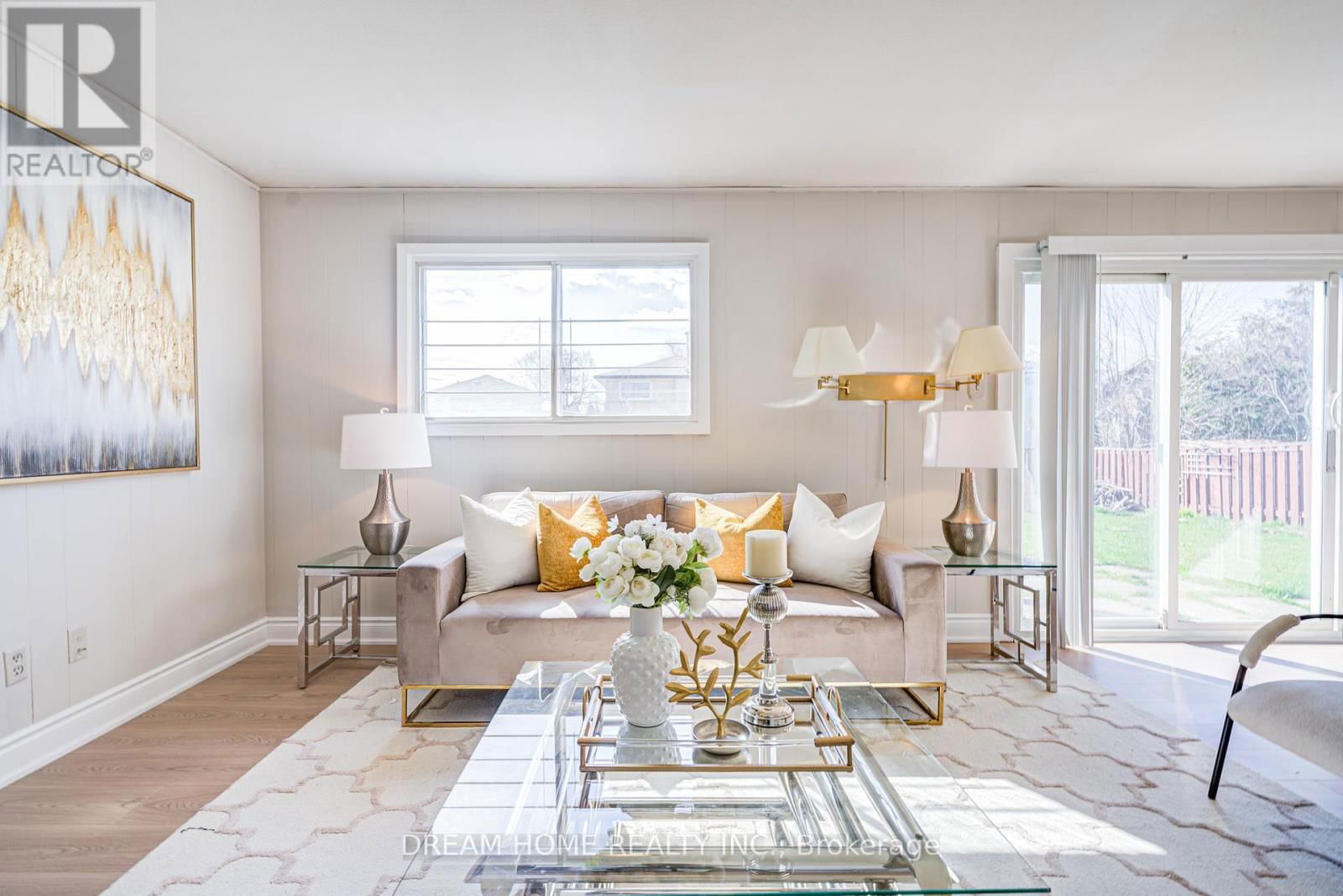 1323 SHAMIR CRESCENT Image 21