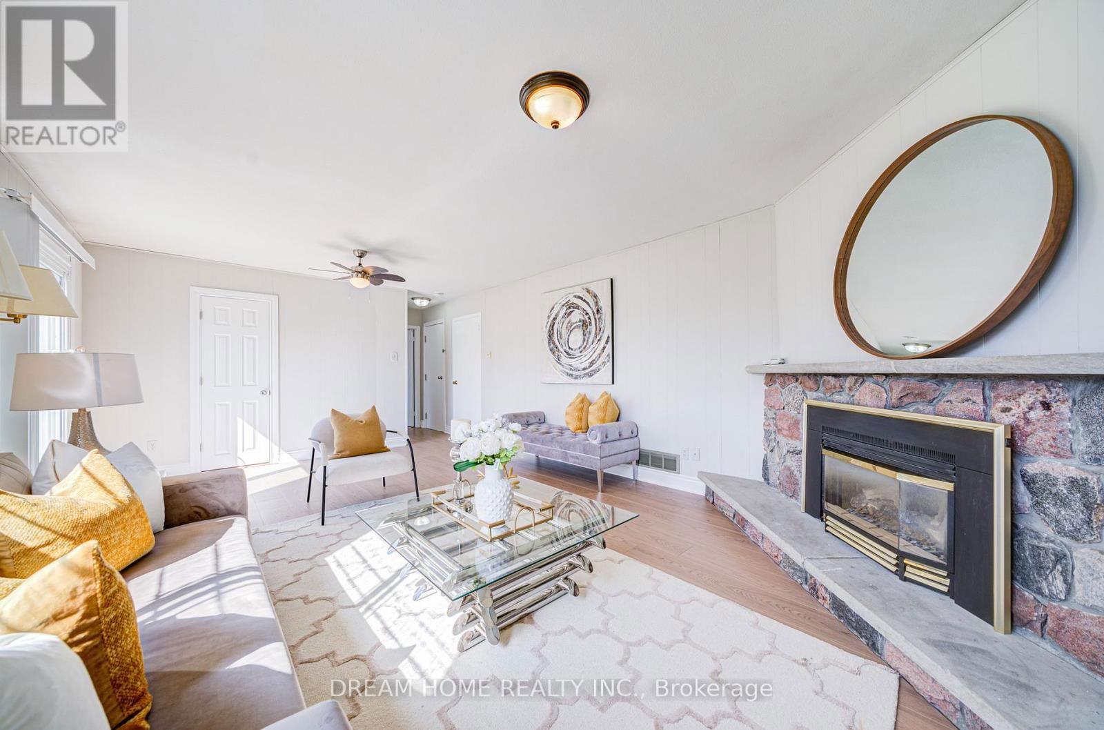 1323 SHAMIR CRESCENT Image 22