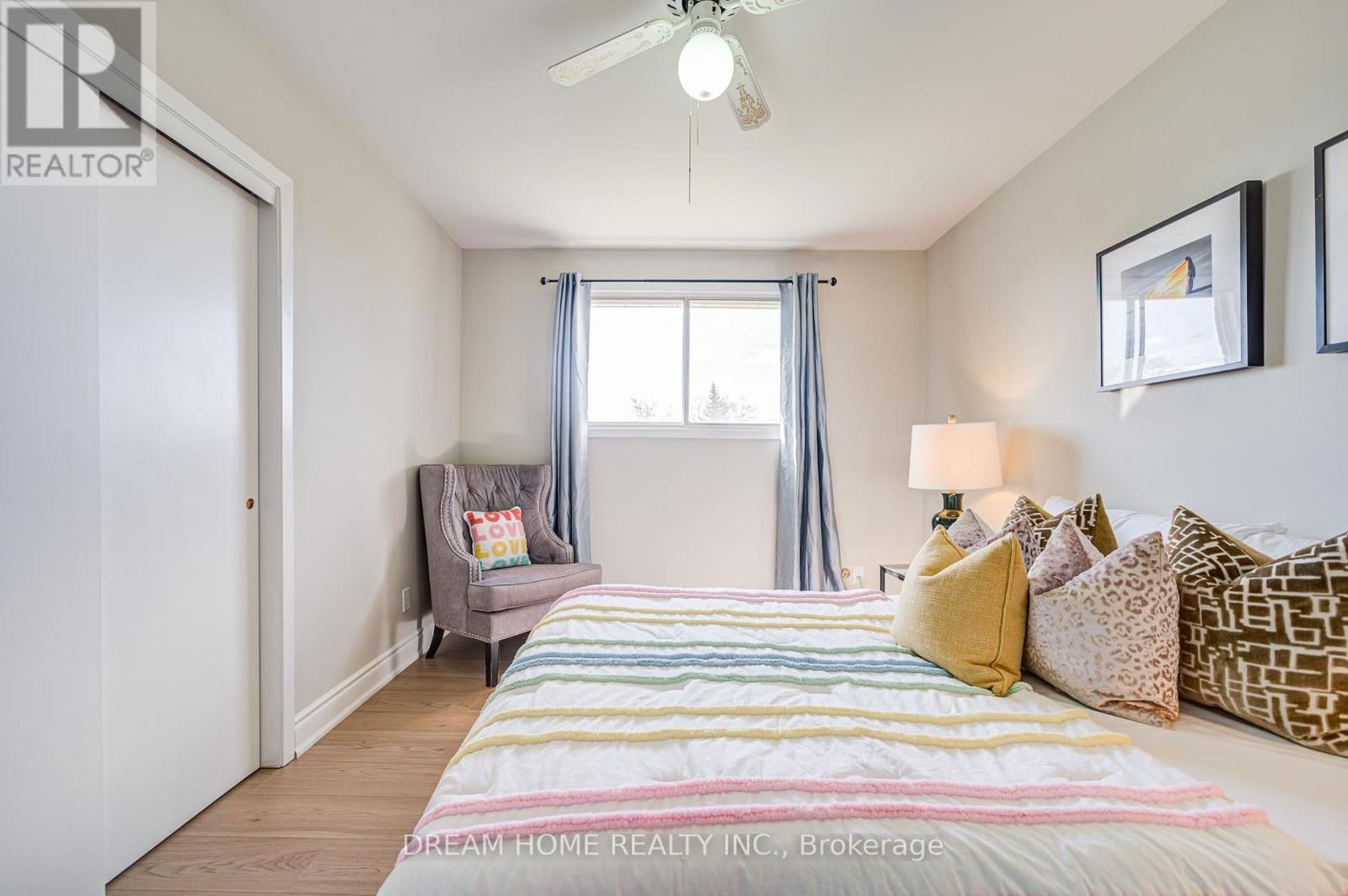 1323 SHAMIR CRESCENT Image 26