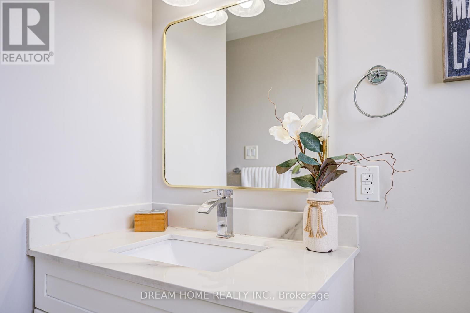1323 SHAMIR CRESCENT Image 39