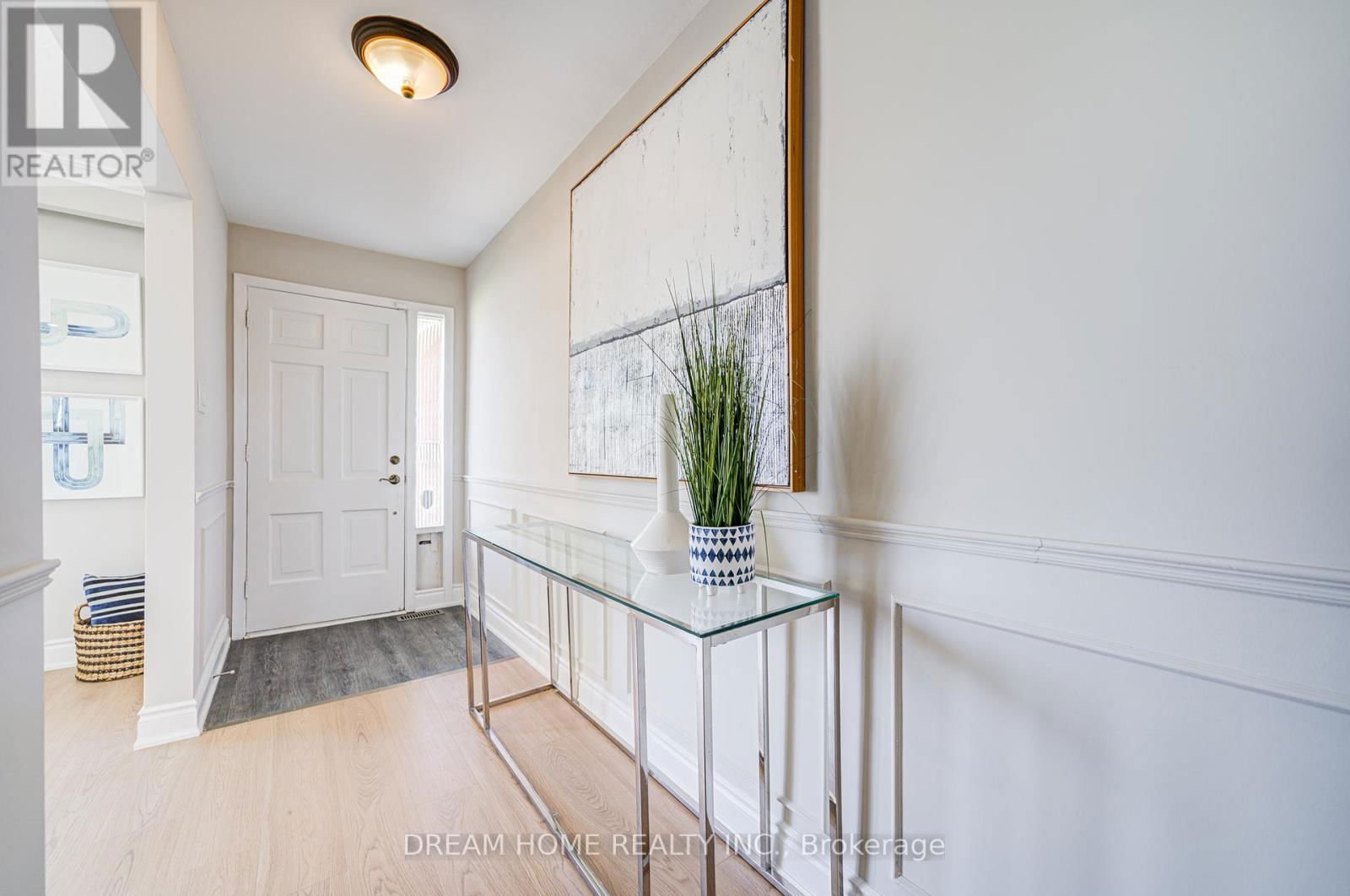 1323 SHAMIR CRESCENT Image 4