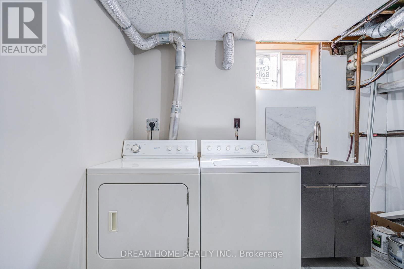 1323 SHAMIR CRESCENT Image 48