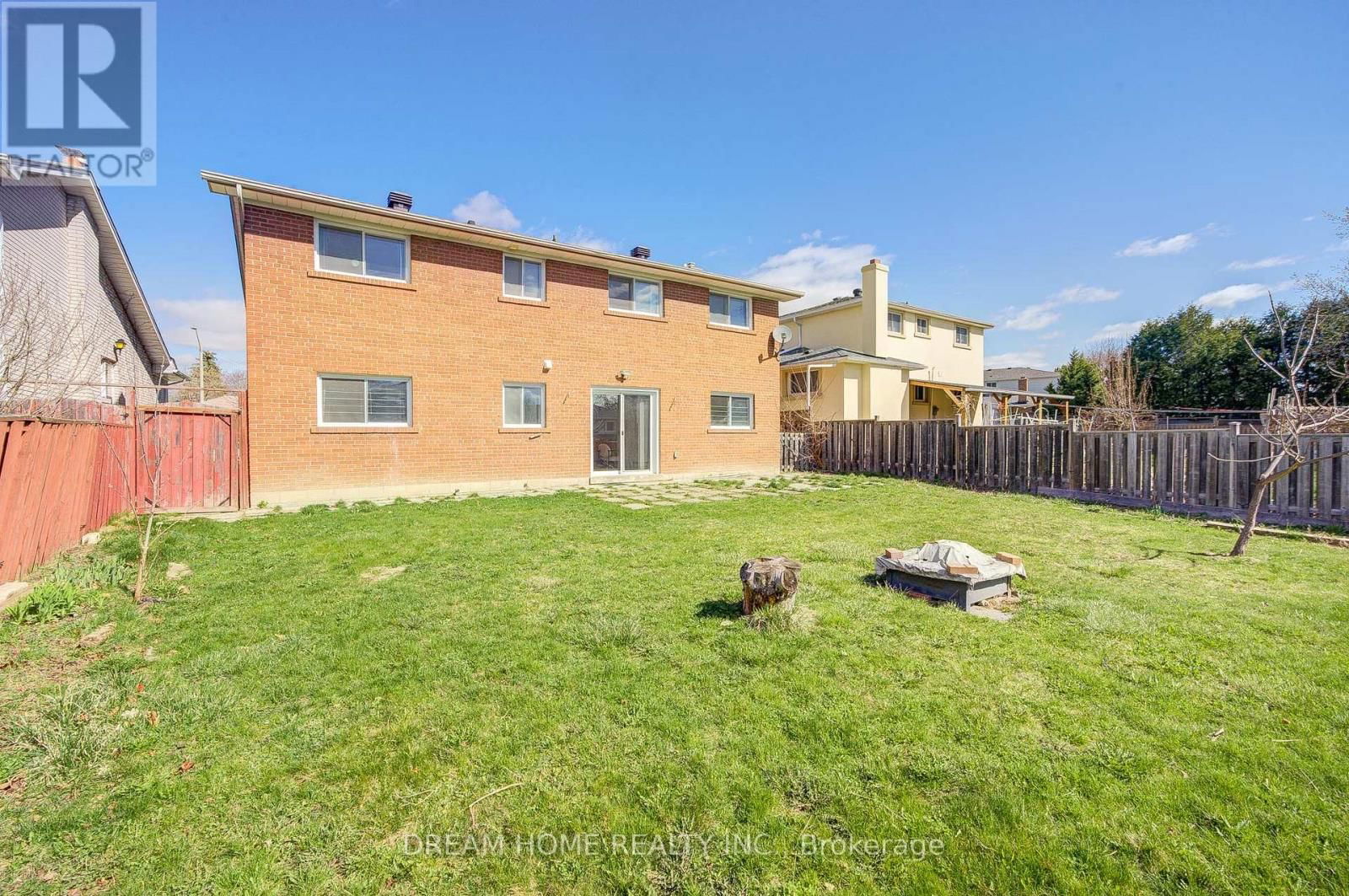 1323 SHAMIR CRESCENT Image 50