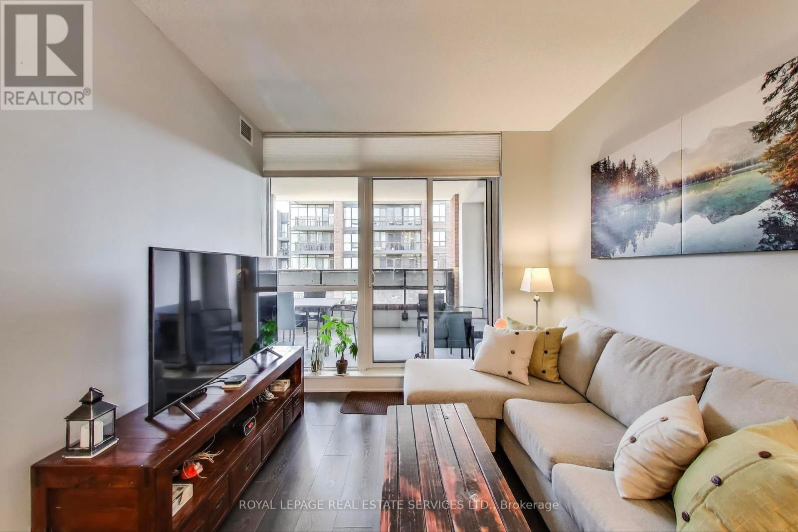 627 - 36 VIA BAGNATO AVENUE Image 20