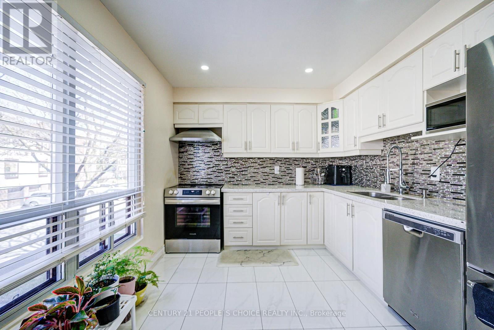 8 - 4020 BRANDON GATE DRIVE Image 16