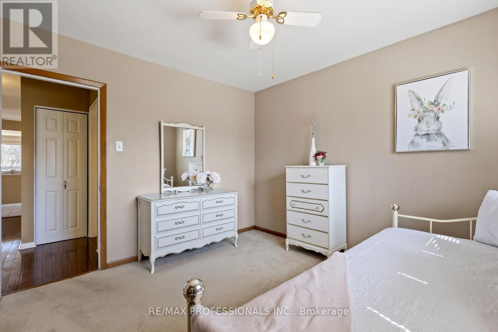 59 WARESIDE ROAD Image 24
