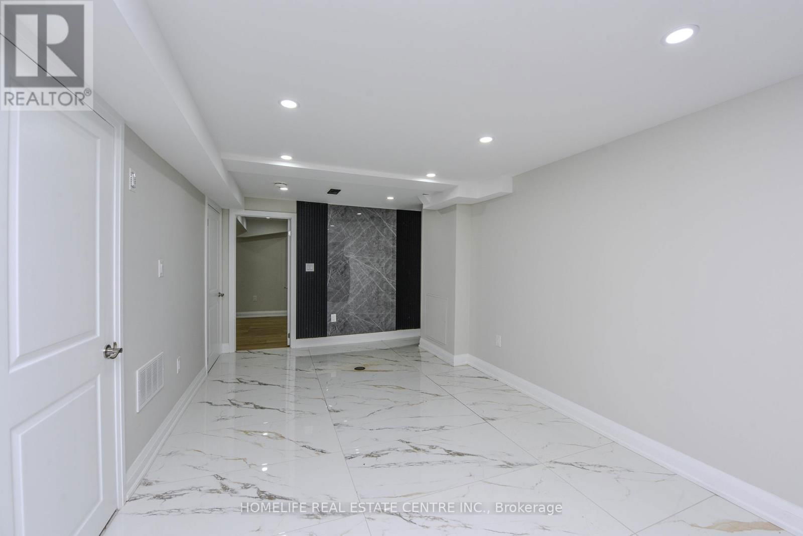 48 DAFOE CRESCENT Image 33