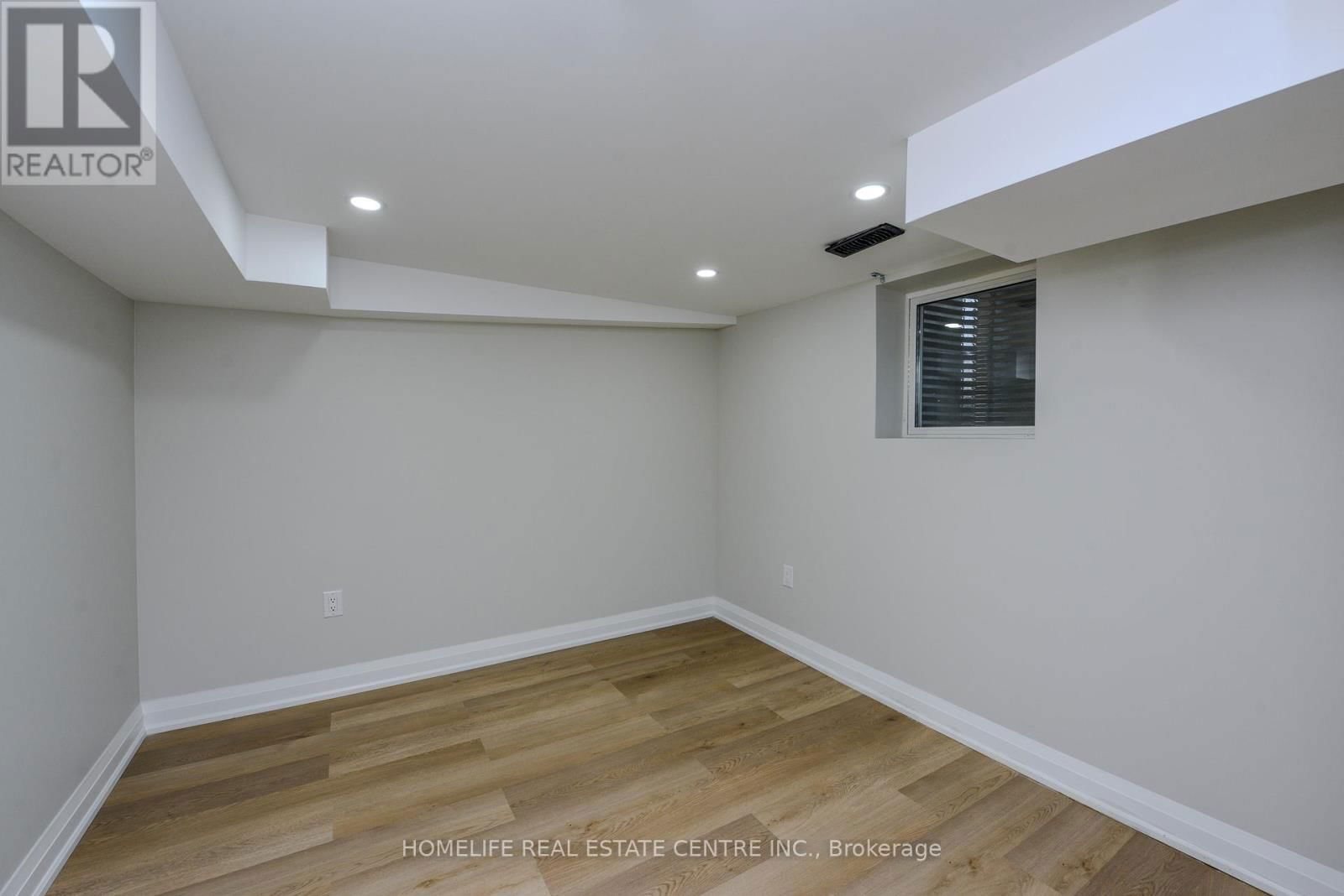 48 DAFOE CRESCENT Image 40