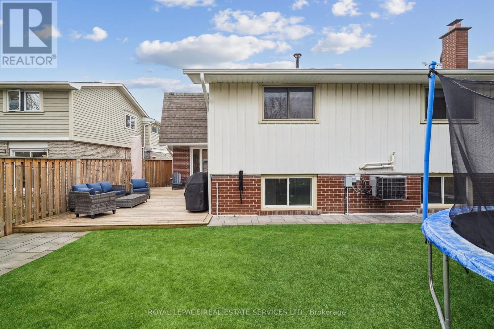 1269 FOREST HILL Image 27