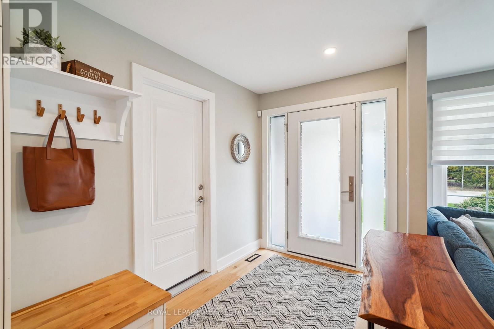 1269 FOREST HILL Image 3