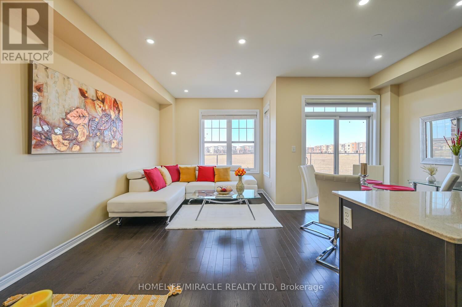 26 HOGAN MANOR DRIVE Image 12
