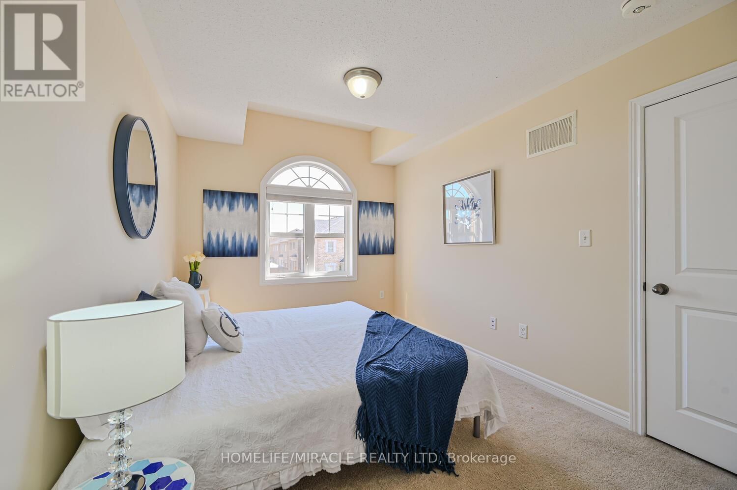 26 HOGAN MANOR DRIVE Image 39