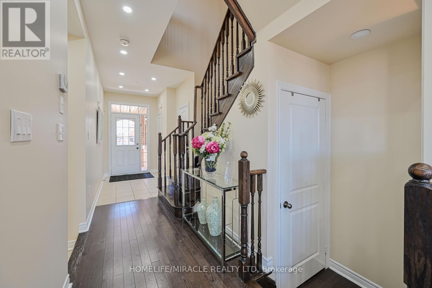 26 HOGAN MANOR DRIVE Image 6