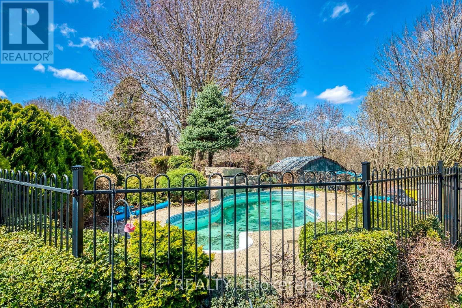 1215 BRITANNIA ROAD Image 17