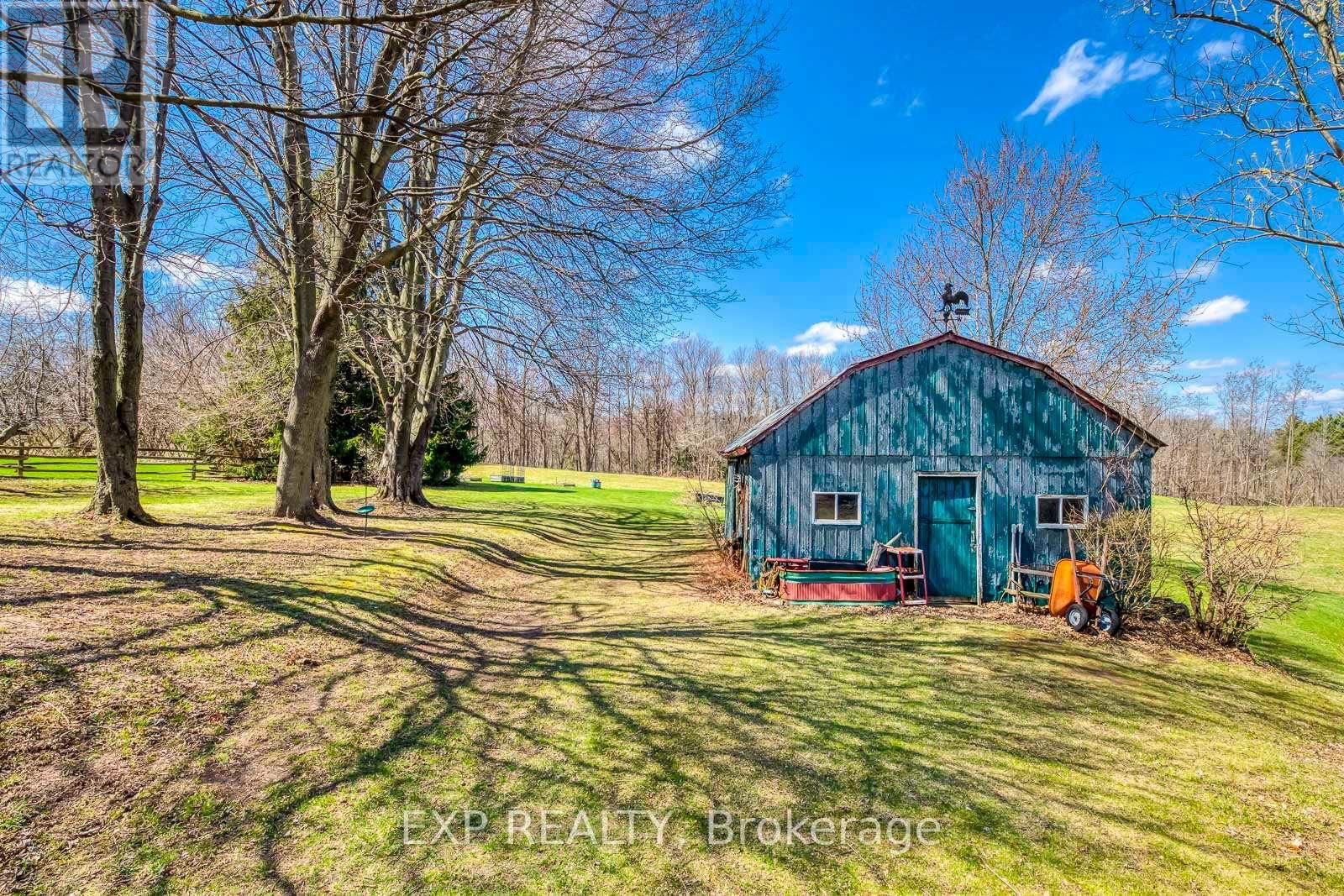 1215 BRITANNIA ROAD Image 21