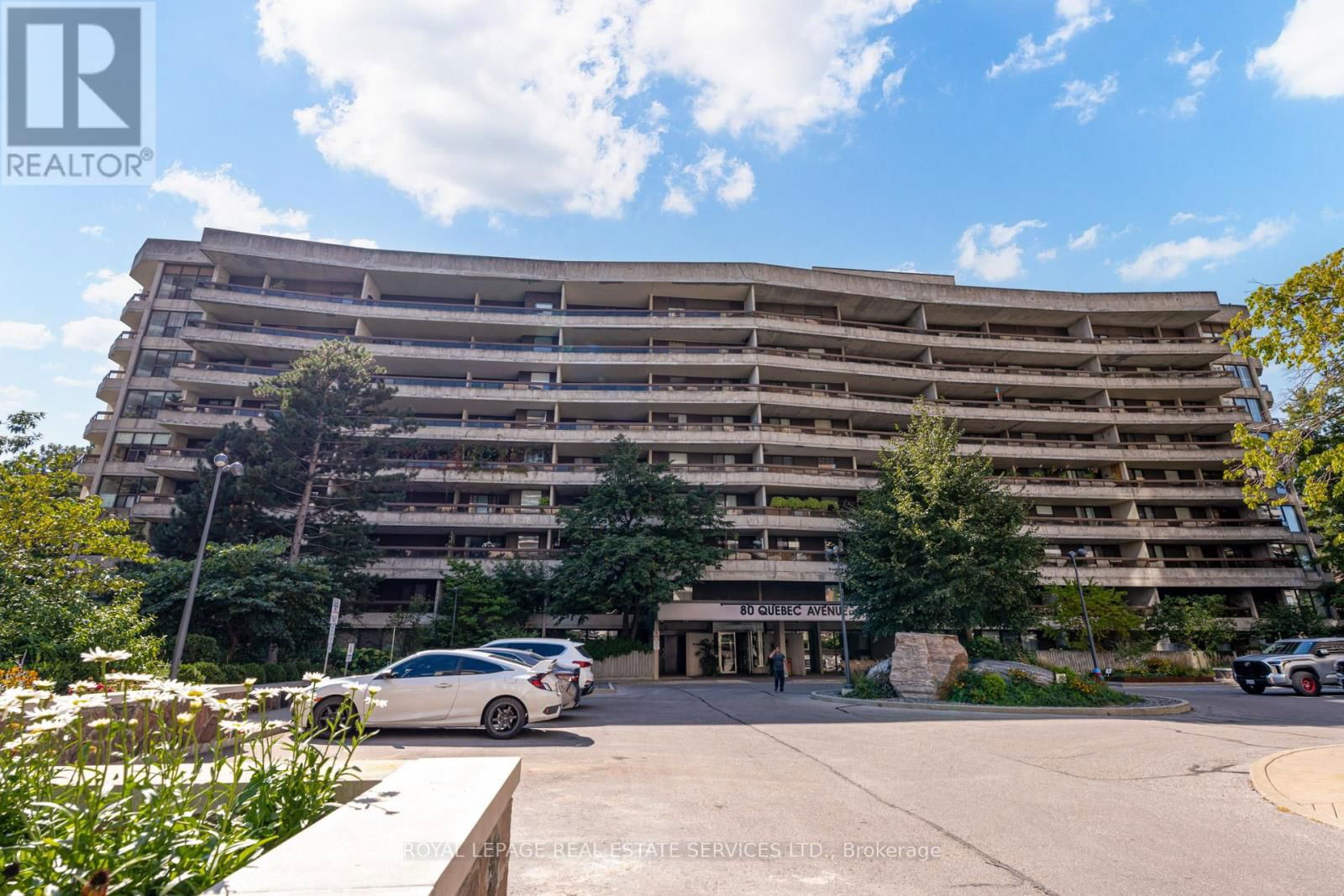 206 - 80 QUEBEC AVENUE Image 42