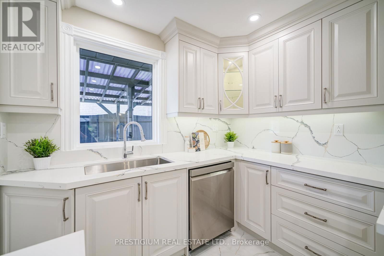 6 WILLIS DRIVE Image 20
