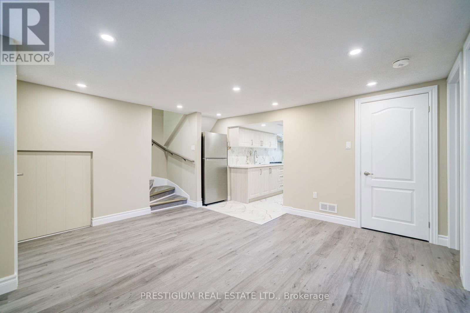 6 WILLIS DRIVE Image 34