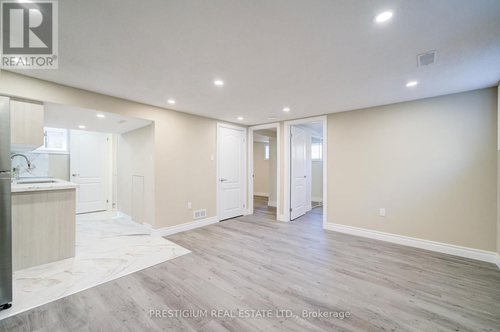 6 WILLIS DRIVE Image 35