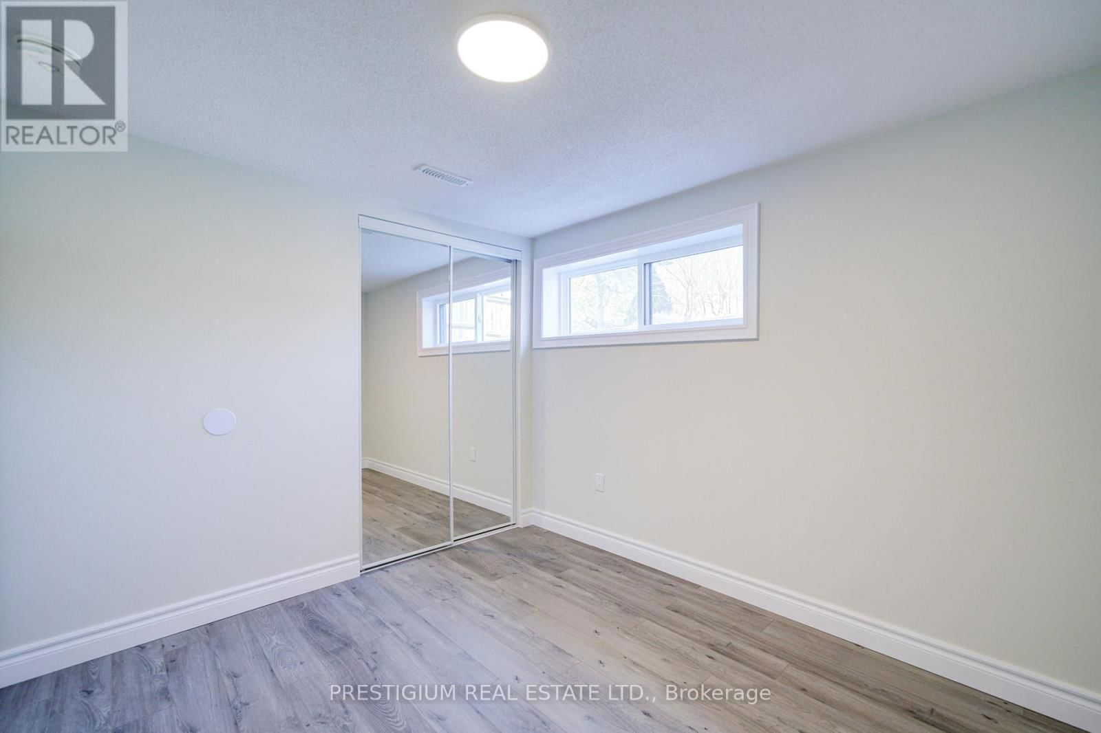 6 WILLIS DRIVE Image 42