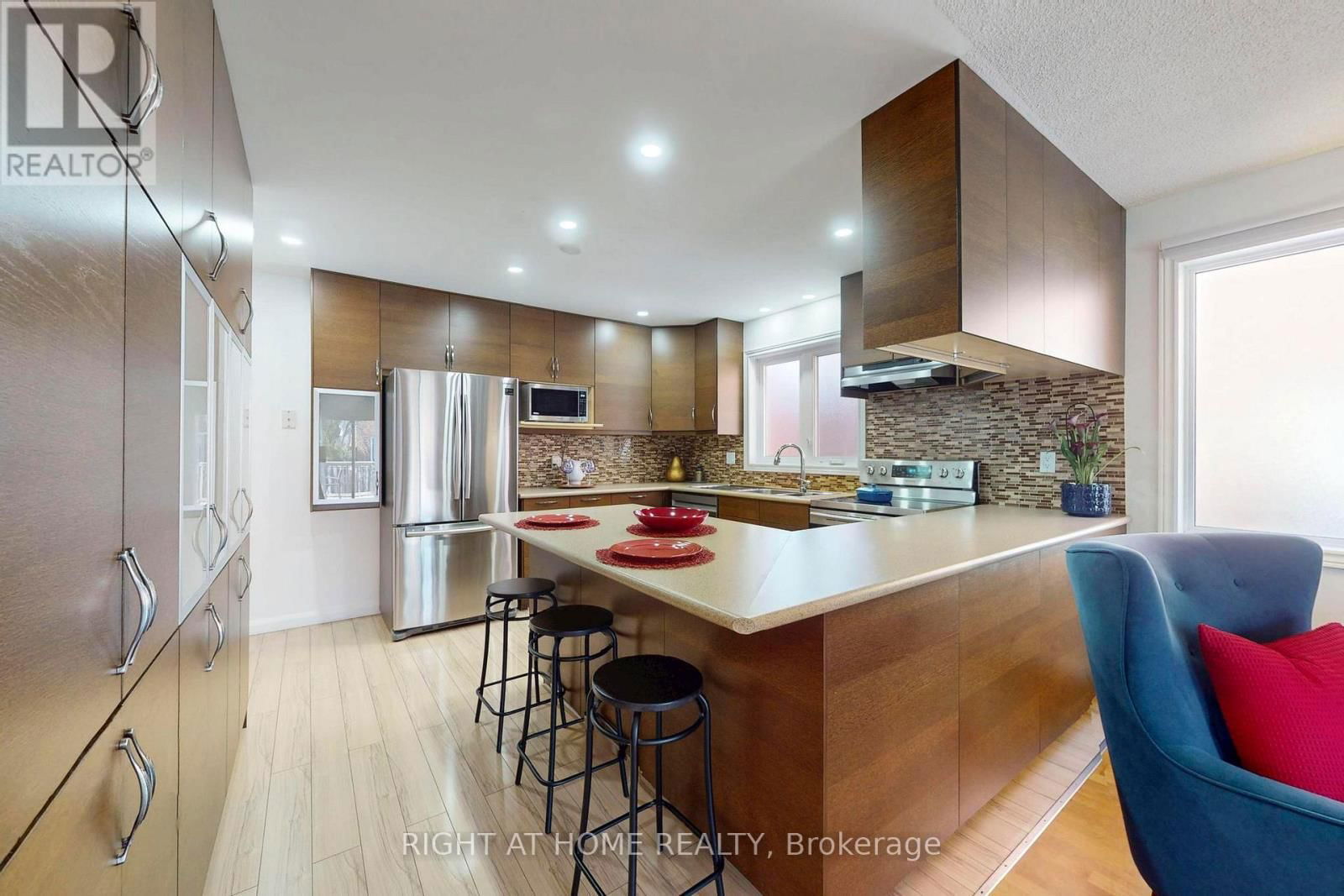 1329 SWEETBIRCH COURT Image 12