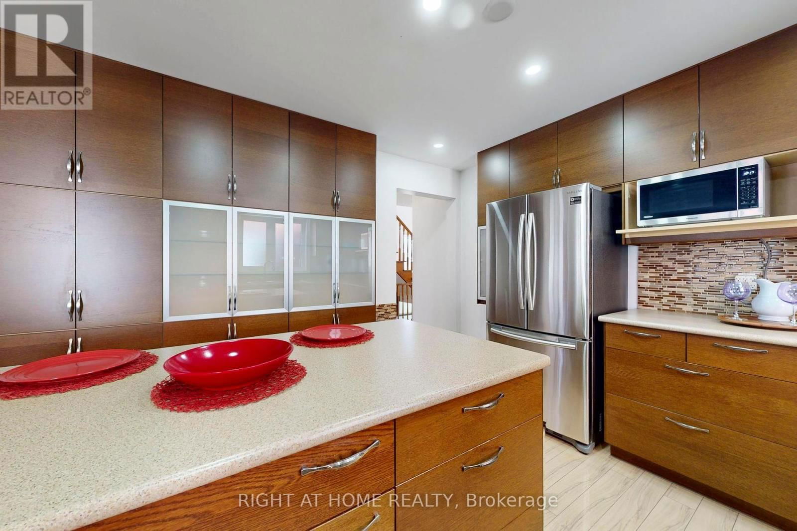 1329 SWEETBIRCH COURT Image 15