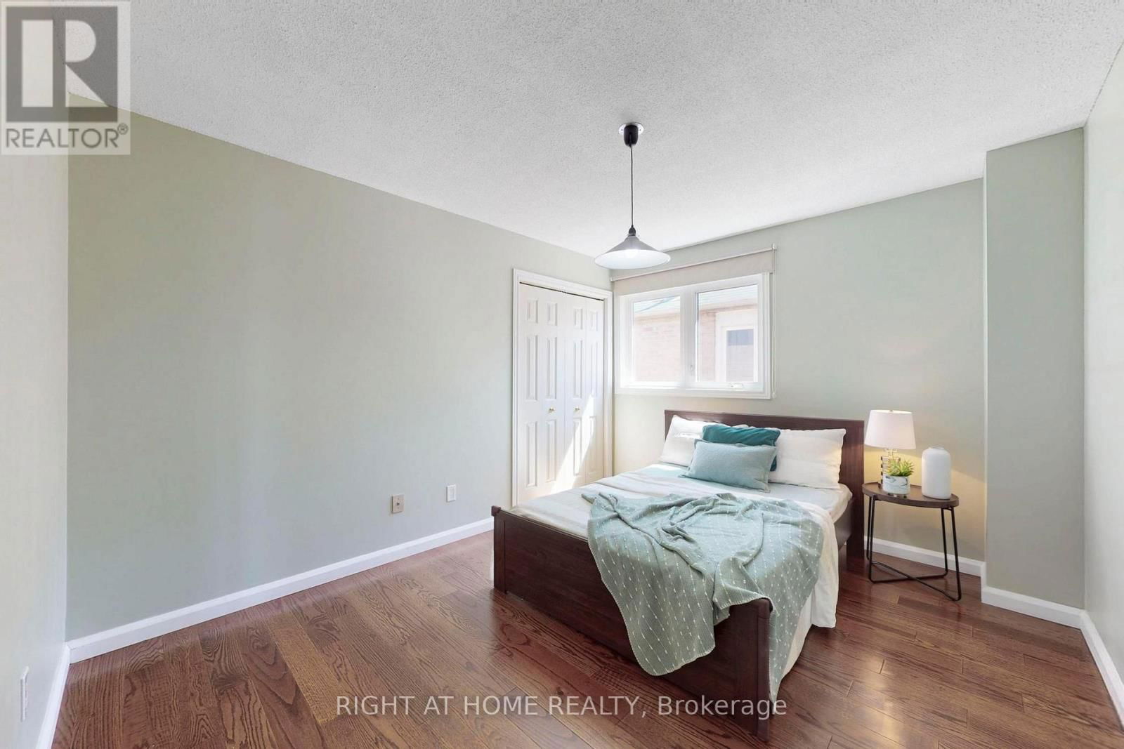1329 SWEETBIRCH COURT Image 16