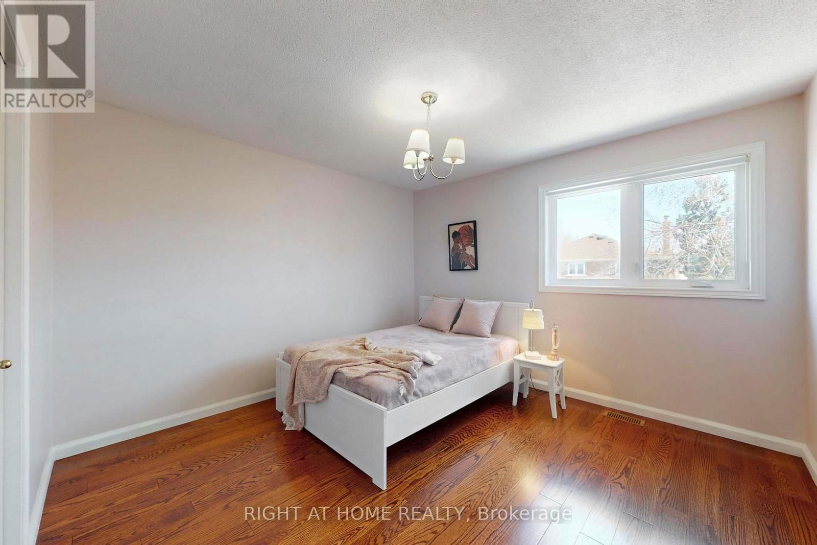 1329 SWEETBIRCH COURT Image 19