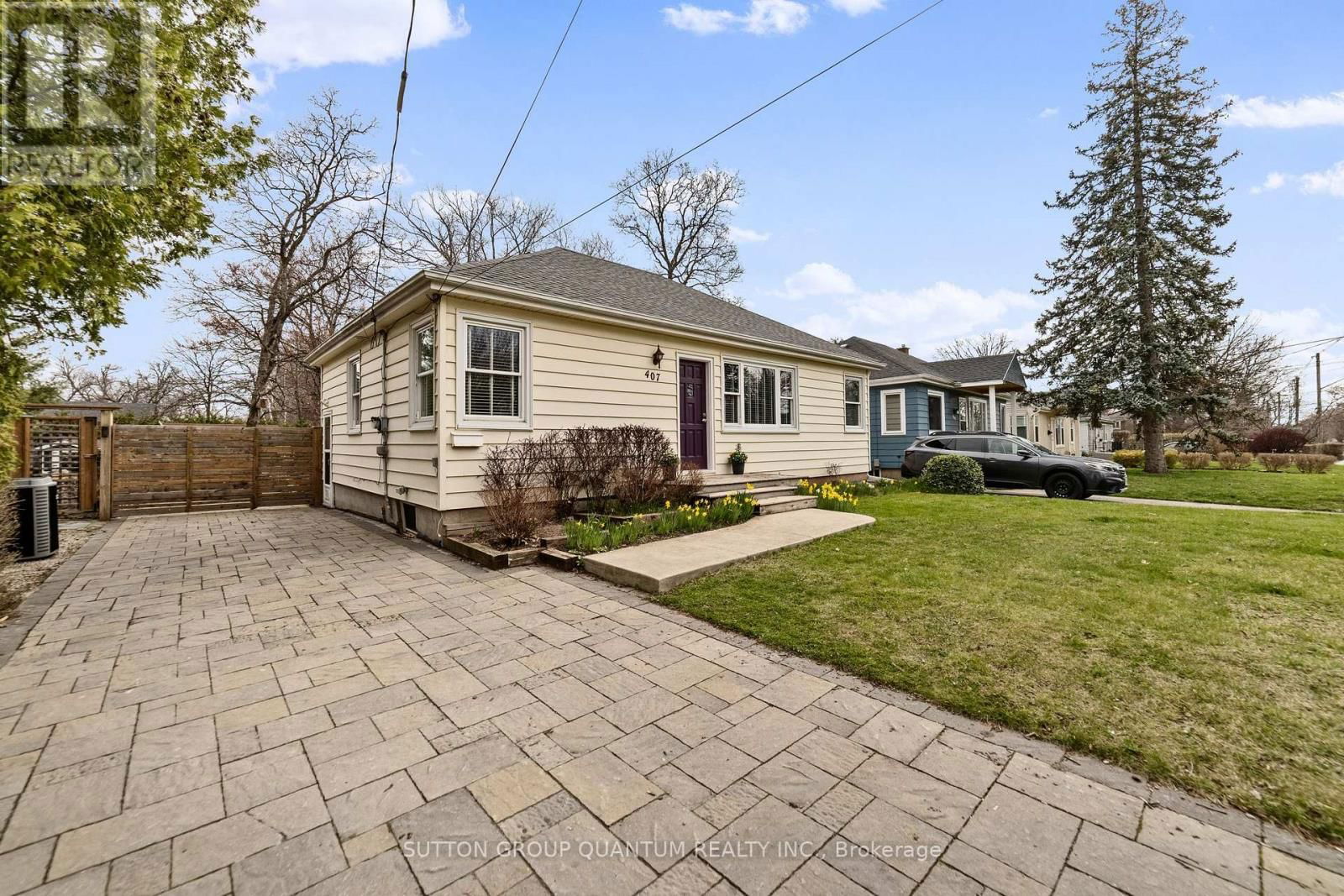 407 QUEEN MARY DRIVE Image 2