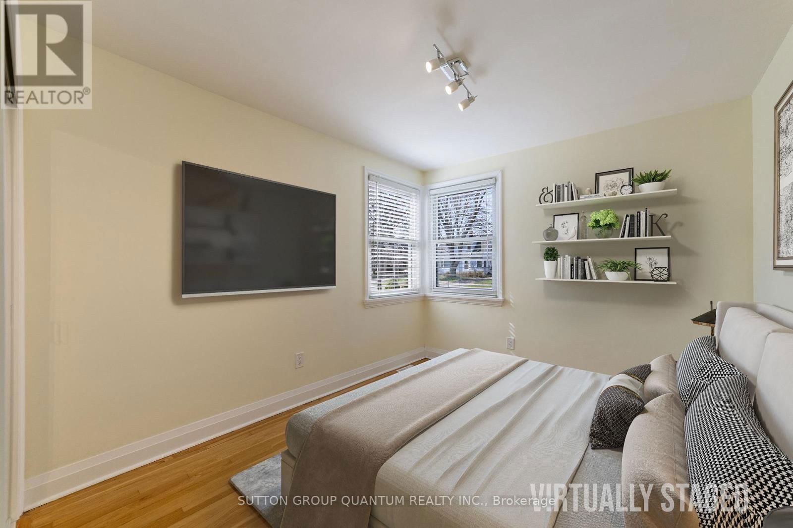 407 QUEEN MARY DRIVE Image 20