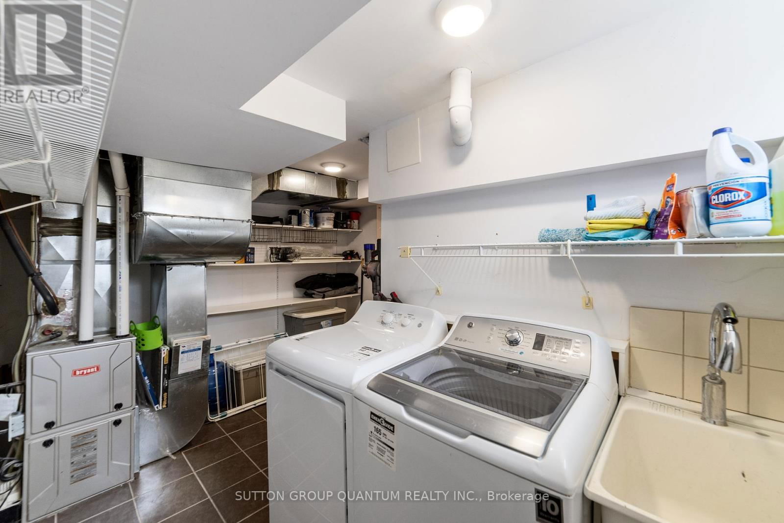 407 QUEEN MARY DRIVE Image 33