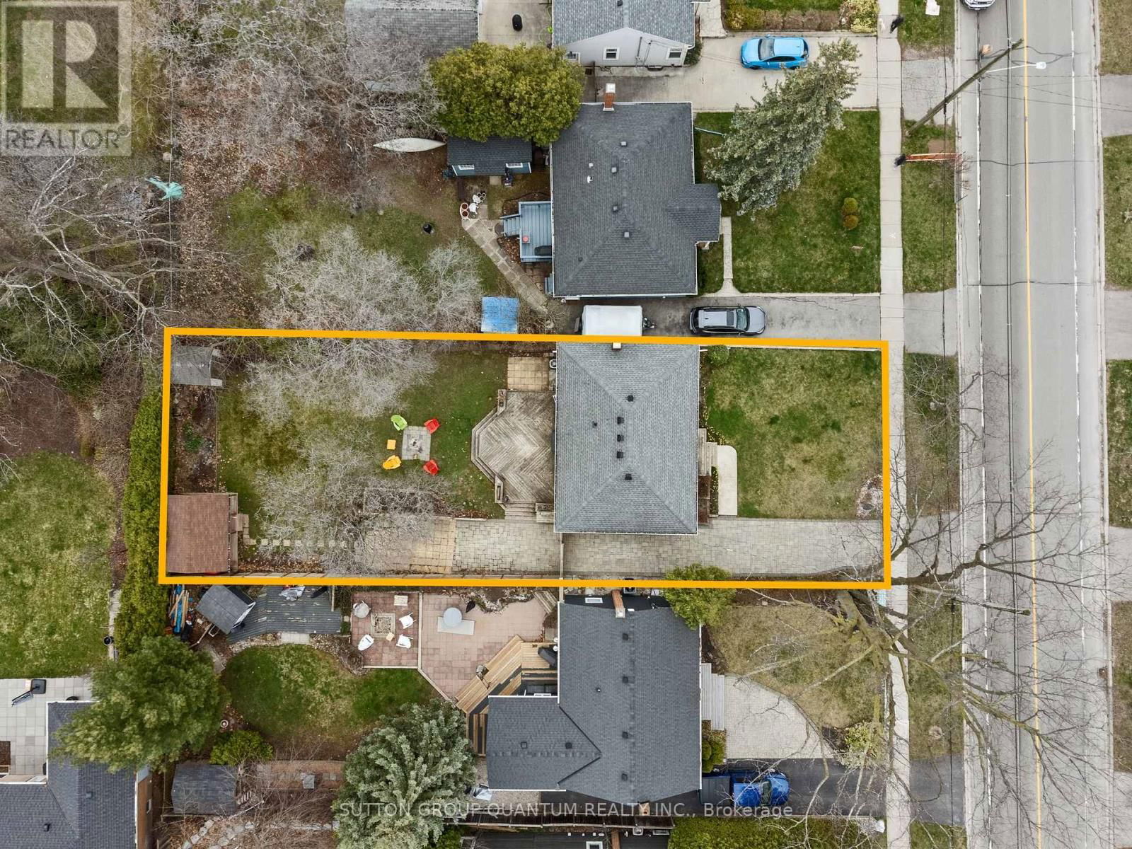 407 QUEEN MARY DRIVE Image 5