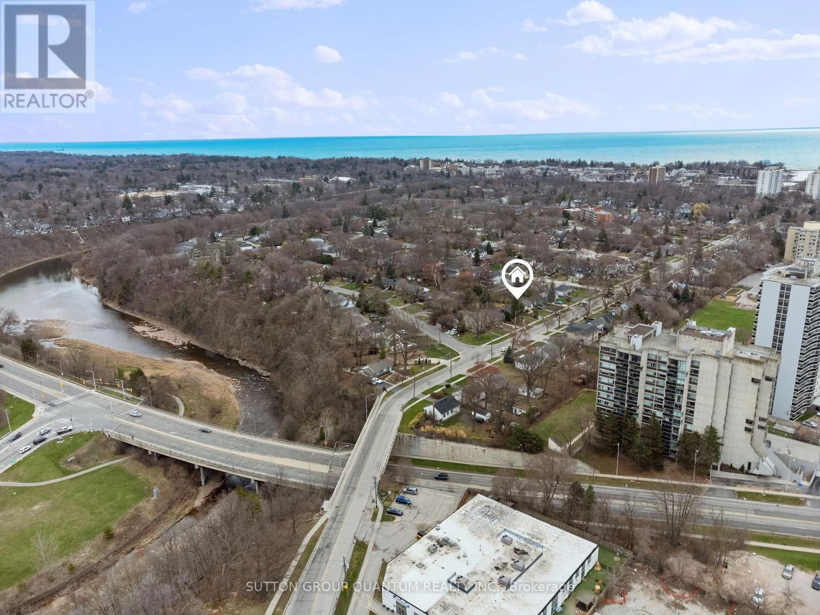 407 QUEEN MARY DRIVE Image 8