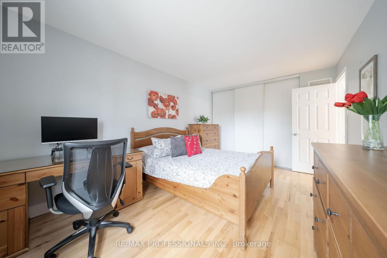 4199 GAYLING GARDENS Image 18