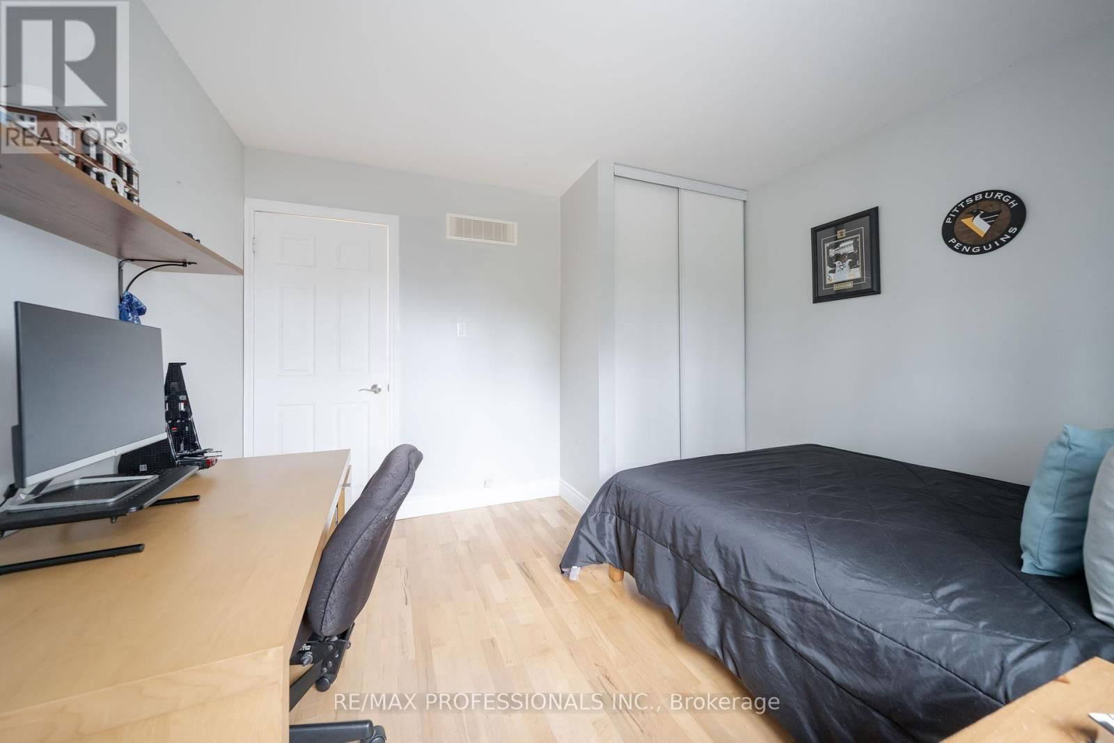 4199 GAYLING GARDENS Image 22