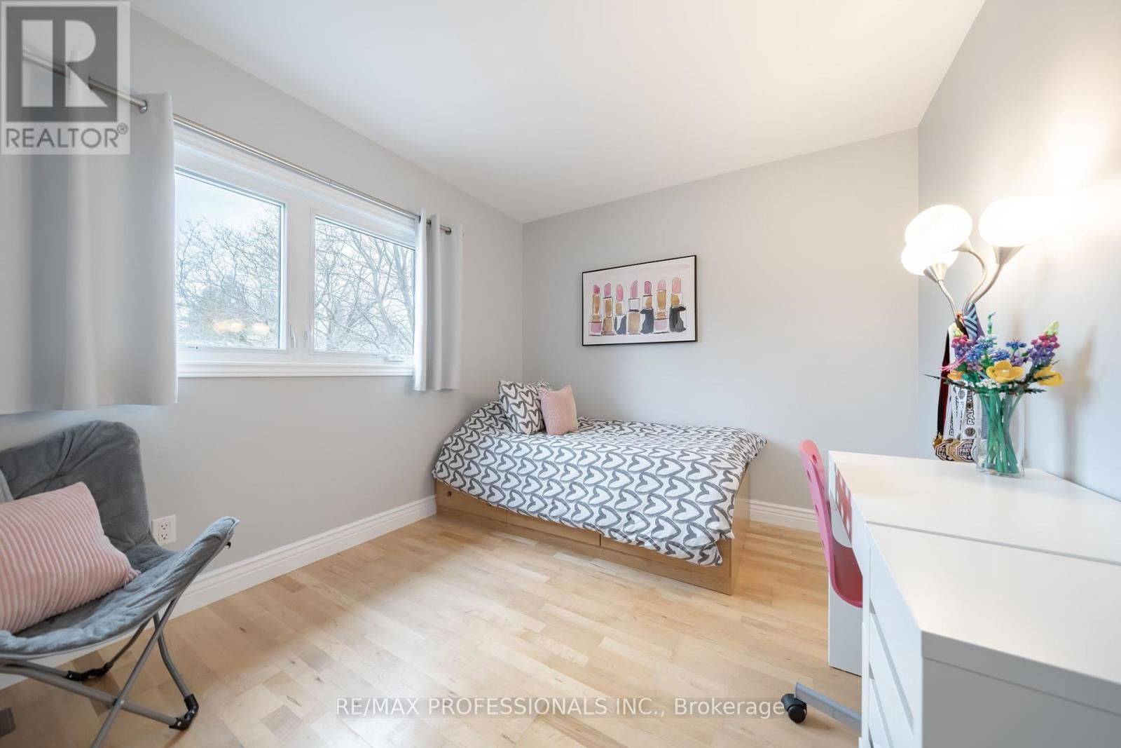 4199 GAYLING GARDENS Image 24