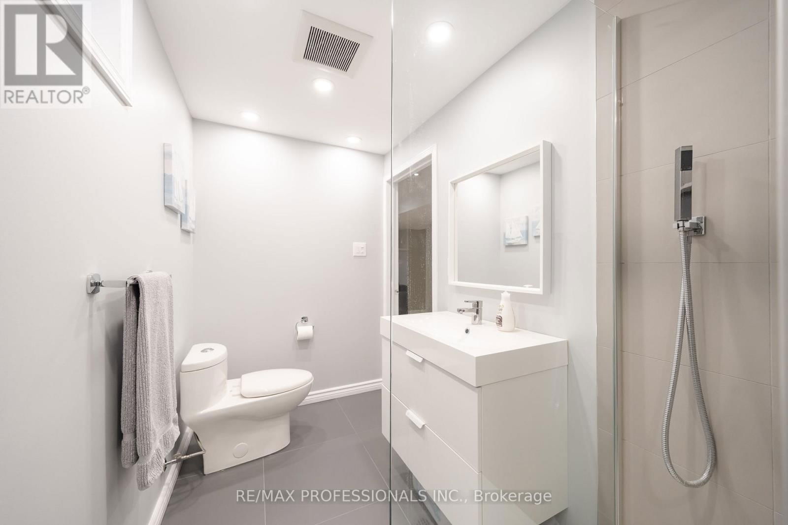 4199 GAYLING GARDENS Image 31