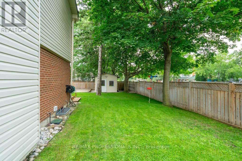 4199 GAYLING GARDENS Image 35