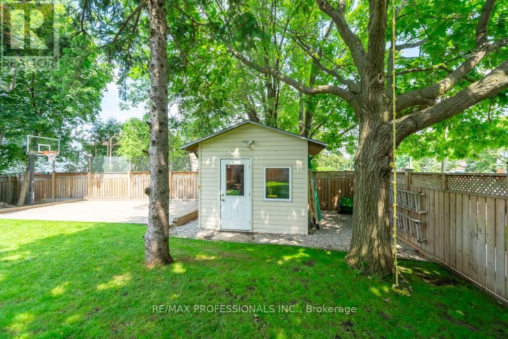 4199 GAYLING GARDENS Image 36
