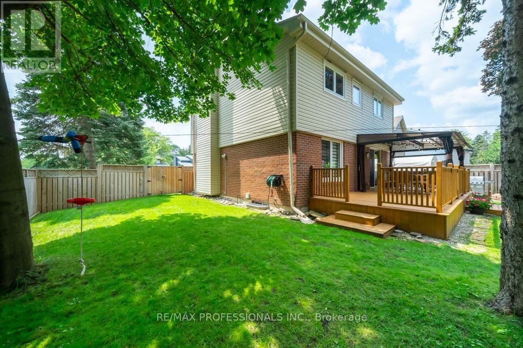 4199 GAYLING GARDENS Image 37