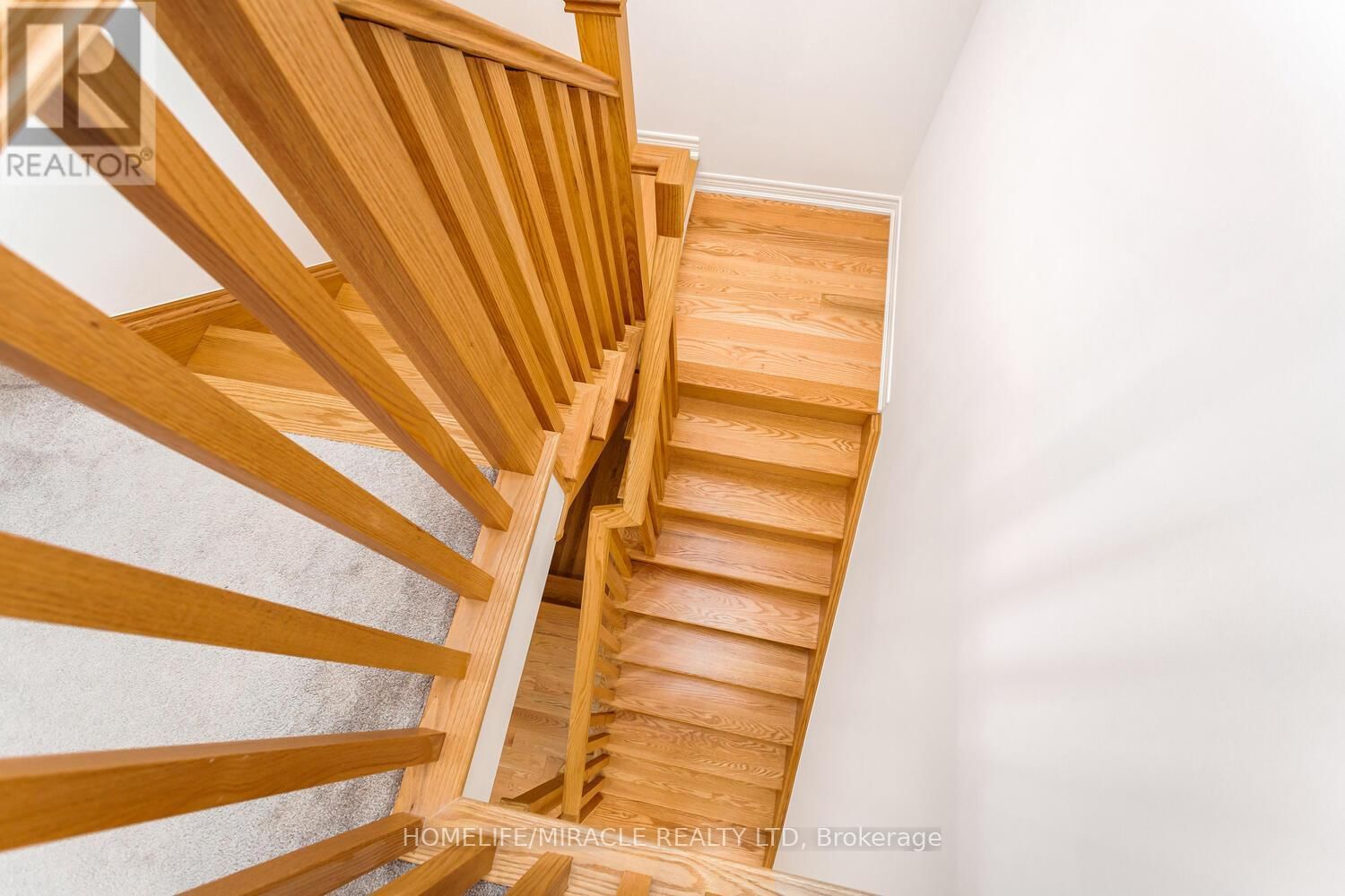 10 ELVERTON CRESCENT Image 22