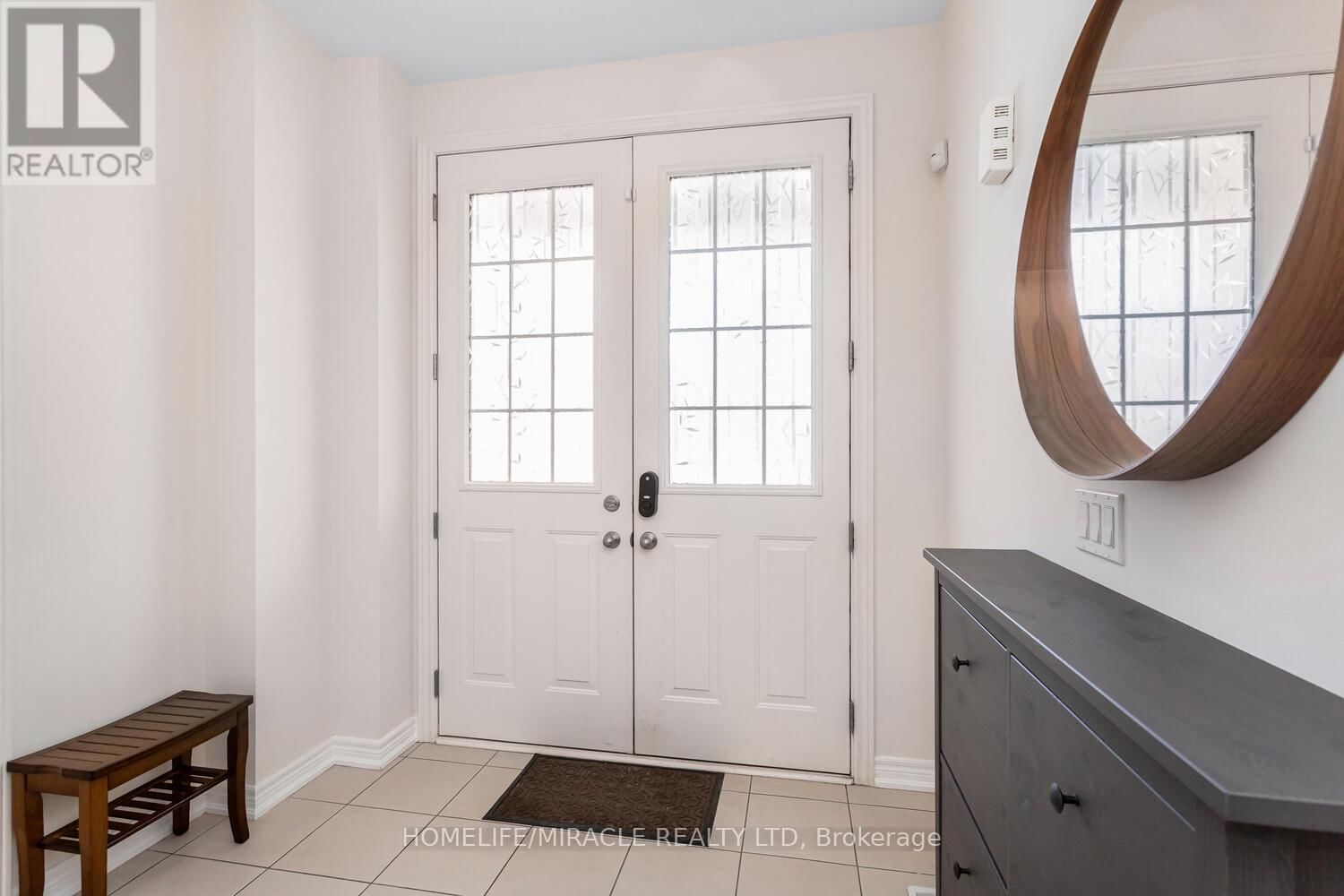 10 ELVERTON CRESCENT Image 4