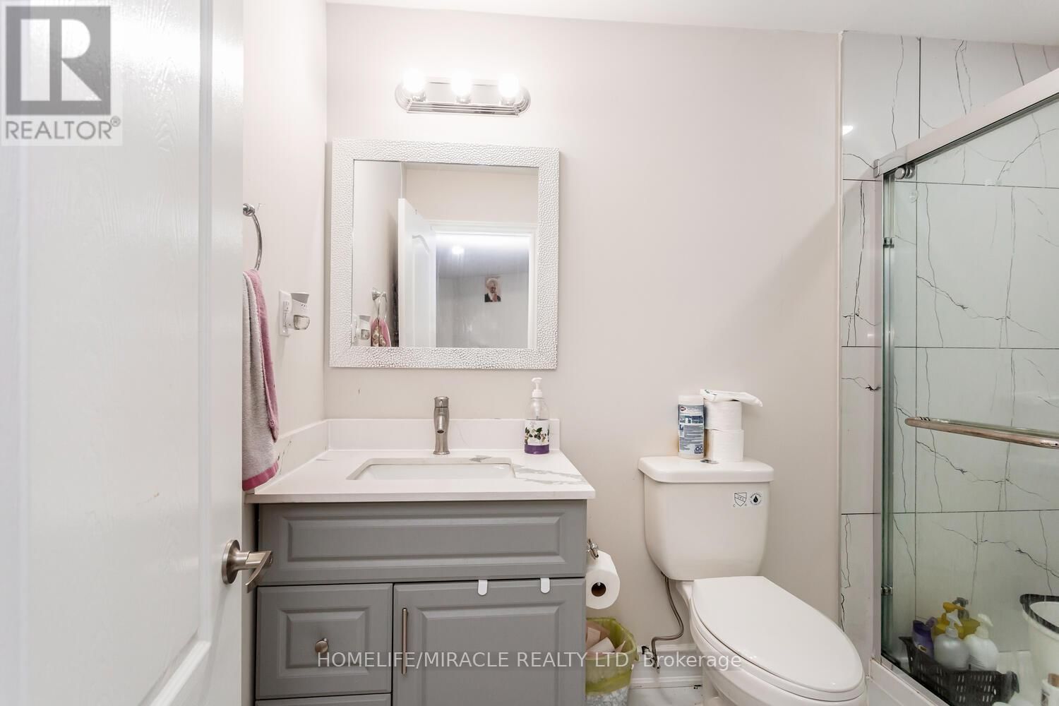 10 ELVERTON CRESCENT Image 43