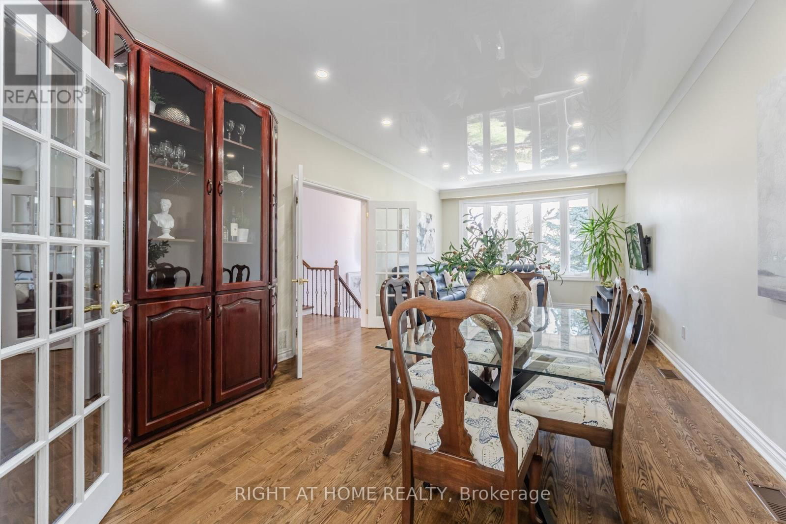 1005 DORMER STREET Image 20
