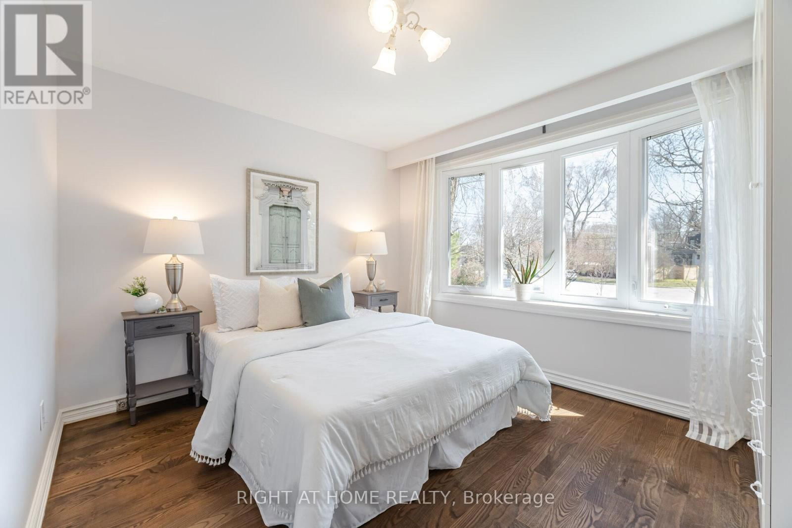 1005 DORMER STREET Image 28