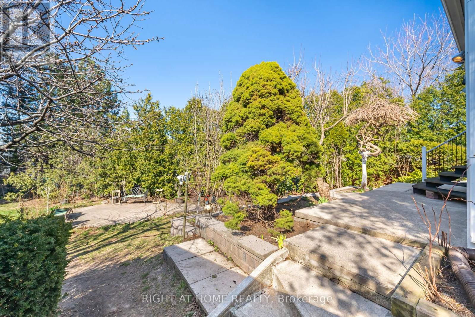 1005 DORMER STREET Image 45